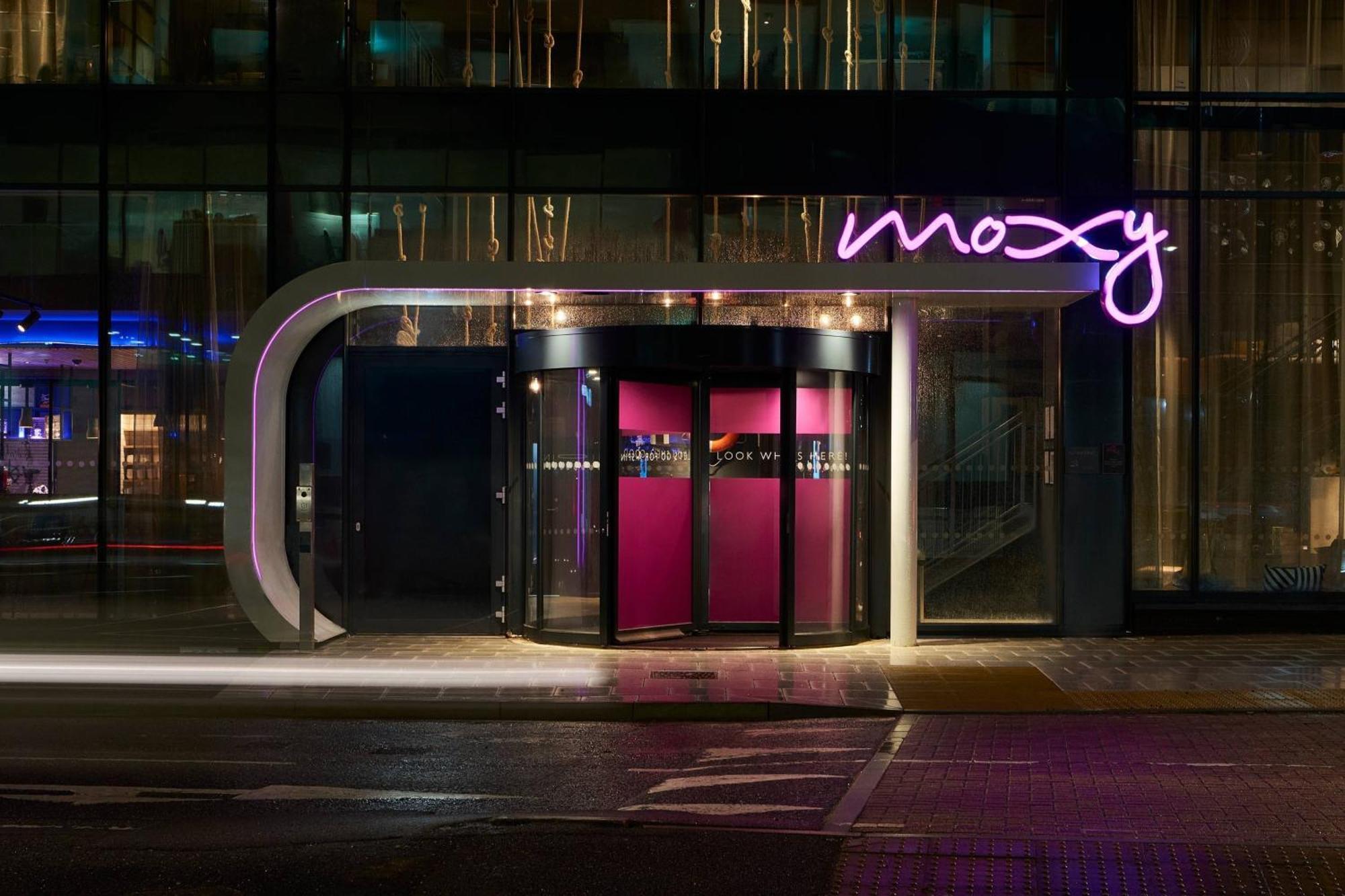Moxy Southampton Hotel Exterior foto